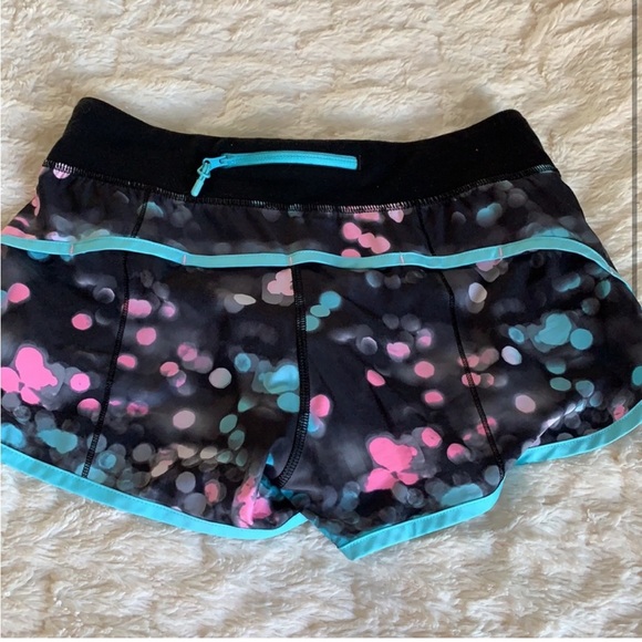 Ivivva (Lululemon) speedy shorts - Picture 3 of 8